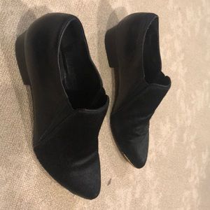 Isola Blk hair/leather slip loafer